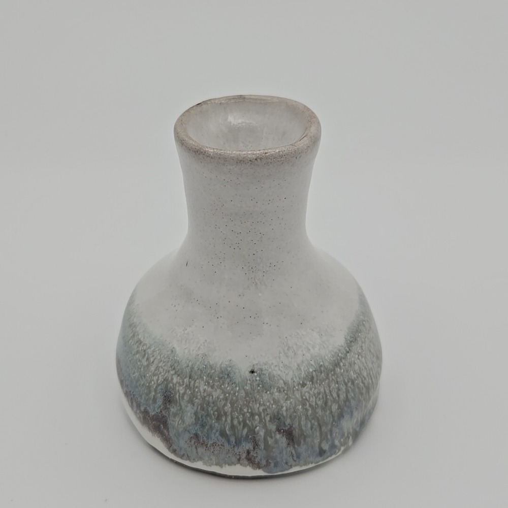 Vintage Pottery Craft Vase Flower Bud Signed RD‎